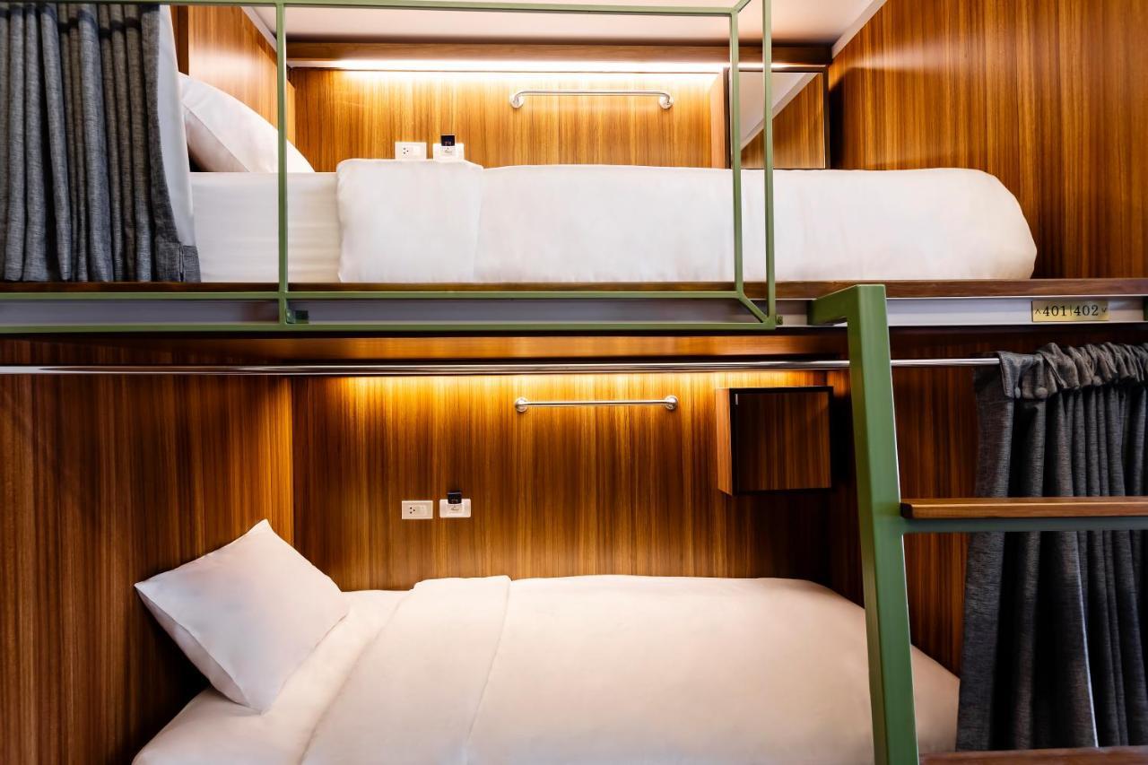 Khunluang Hostel (Adults Only) Chiang Mai Exterior foto